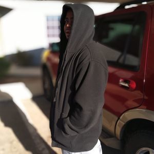 Meet your Posher, Barry